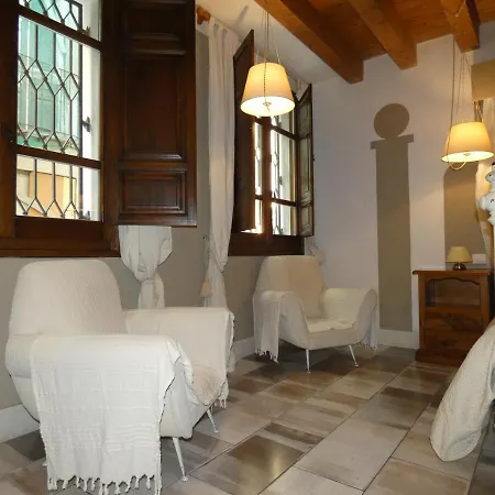 L'ottava Meraviglia And Guest house