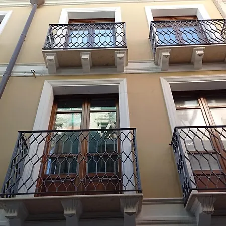 Guest house L'ottava Meraviglia And Cagliari